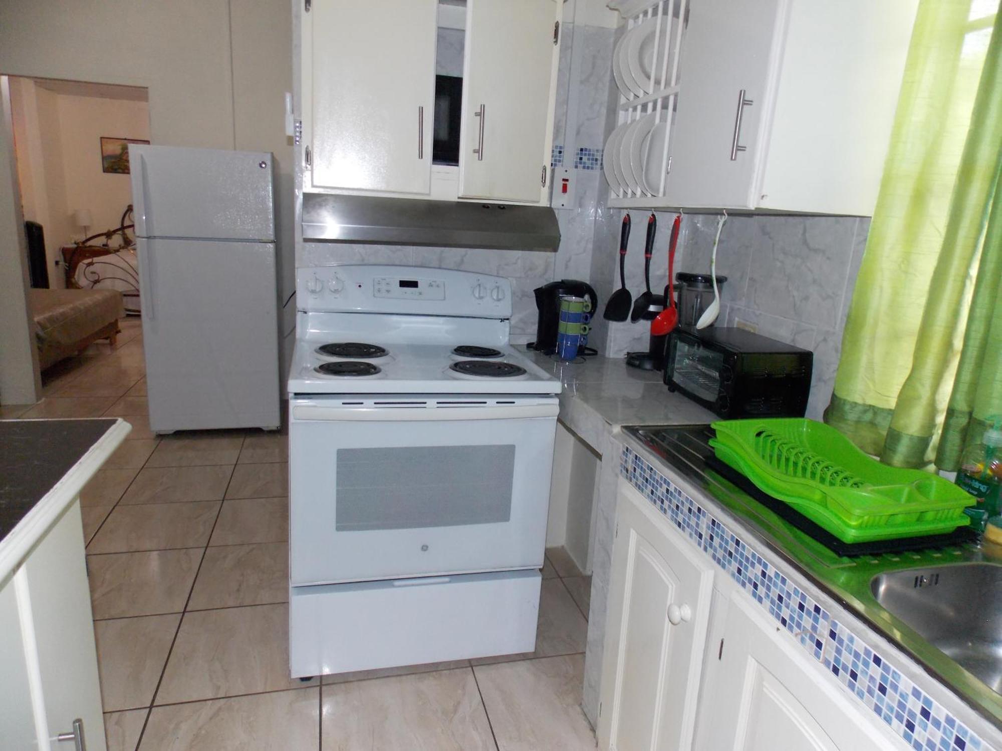 Stewart Apt- Trincity, Airport, Washer, Dryer, Office, Cable , Wifi الغرفة الصورة