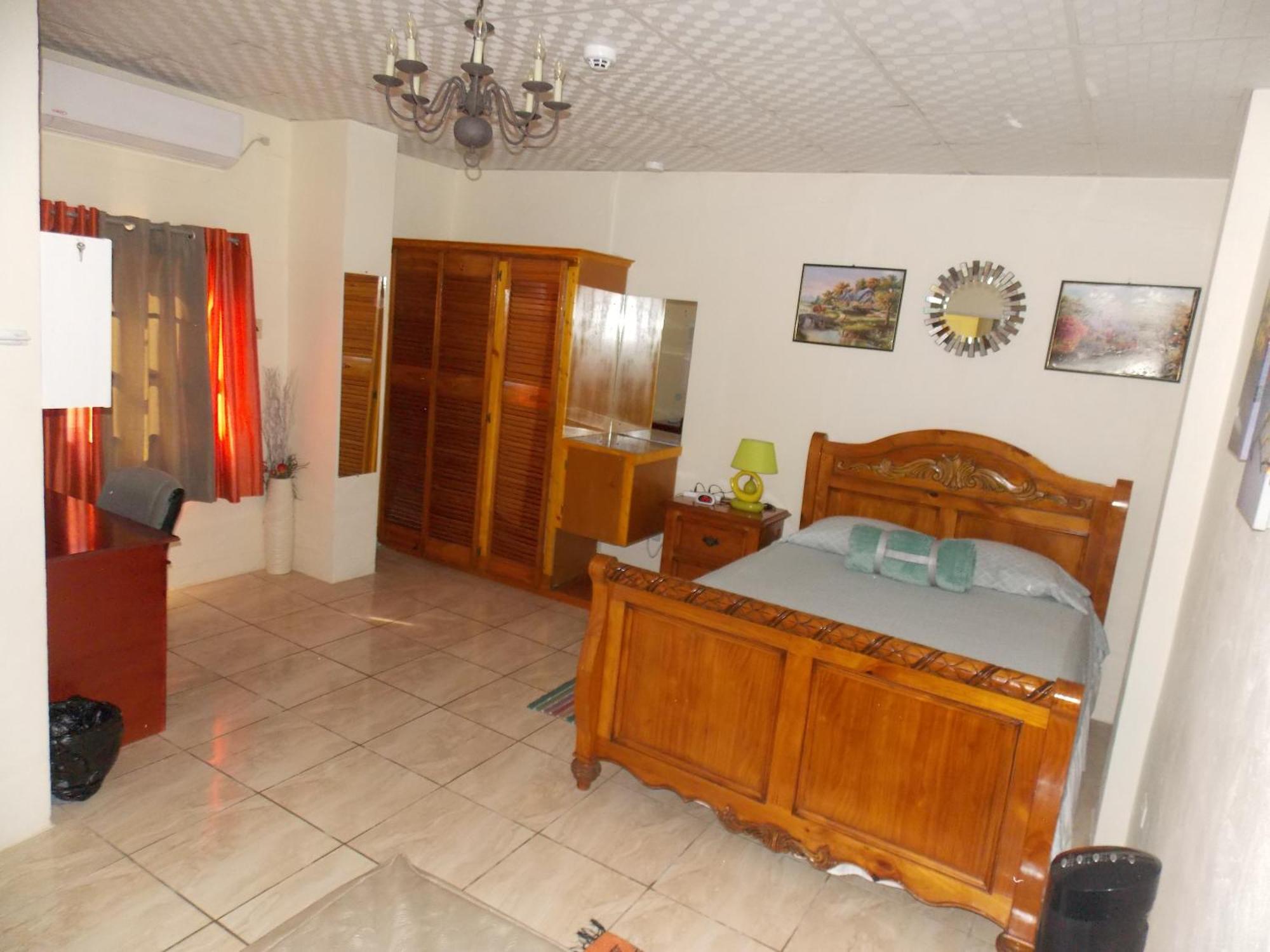 Stewart Apt- Trincity, Airport, Washer, Dryer, Office, Cable , Wifi المظهر الخارجي الصورة